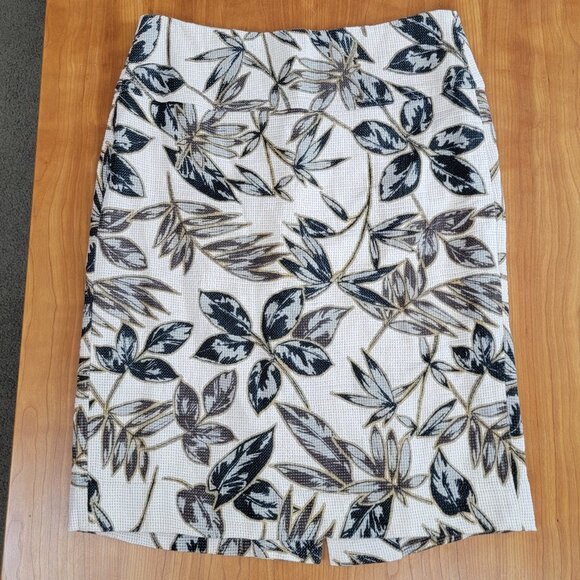 J. Crew Gold Foil Cream Green Leaf Print Cotton Pencil Skirt - 6 - Picture 4 of 12